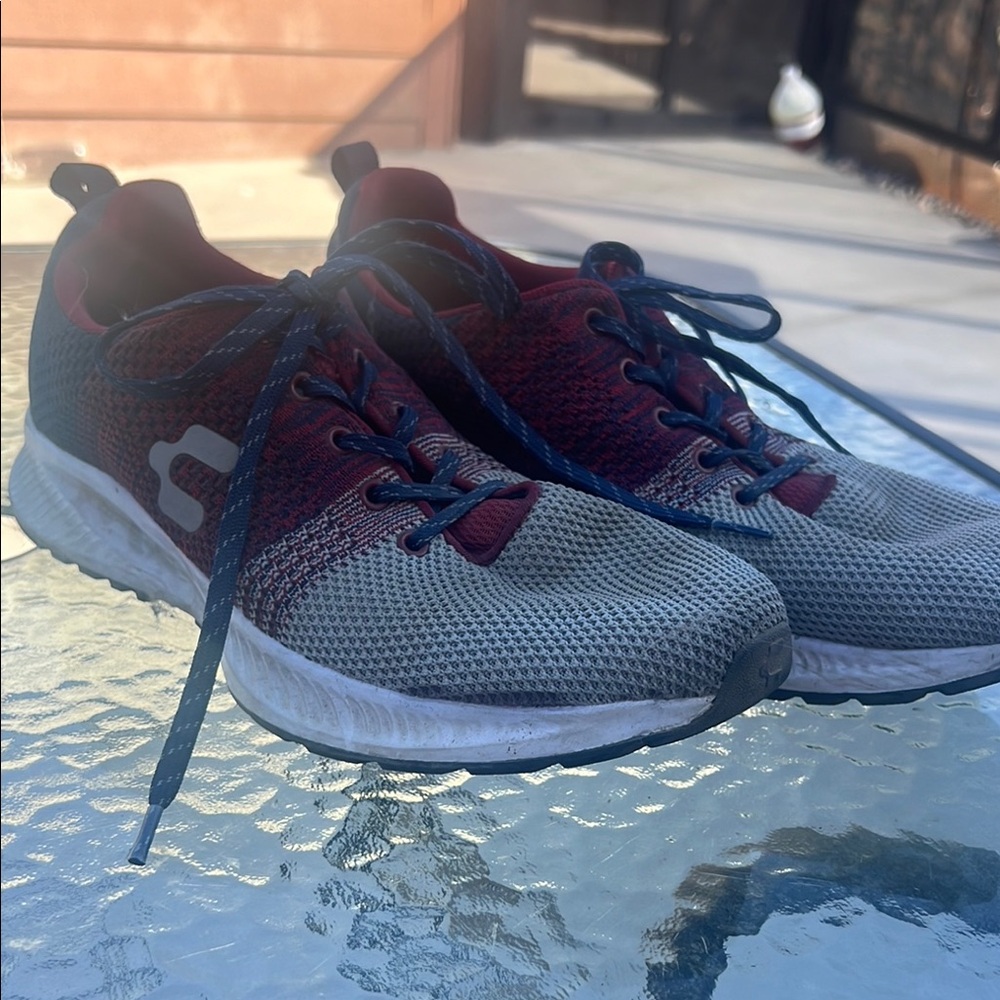Men's Athletic Shoes - Gray and Red